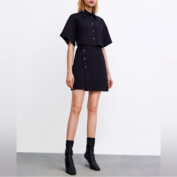 Dresses & Skirts - Urban Revivo button up dress